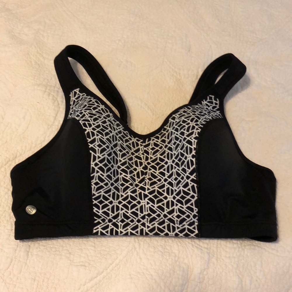 NWOT LIVI ACTIVE SPORTS BRA from LANE BRYANT!